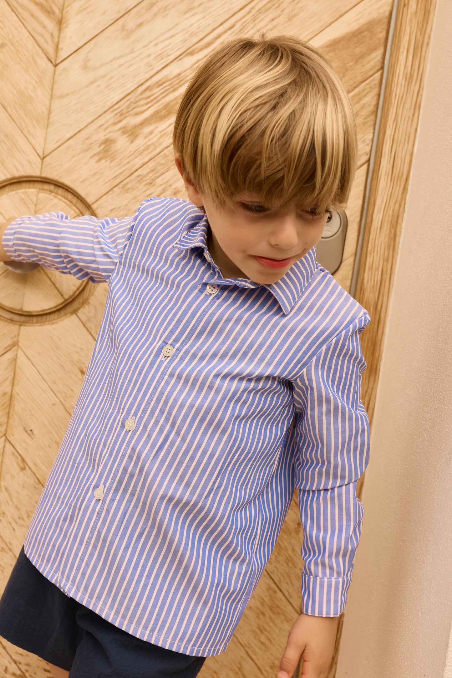 CAMISA RAYAS AZULES