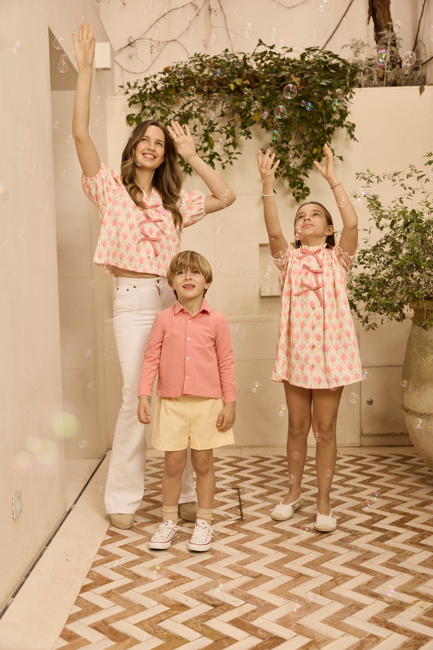 VESTIDO FLORES LAZOS